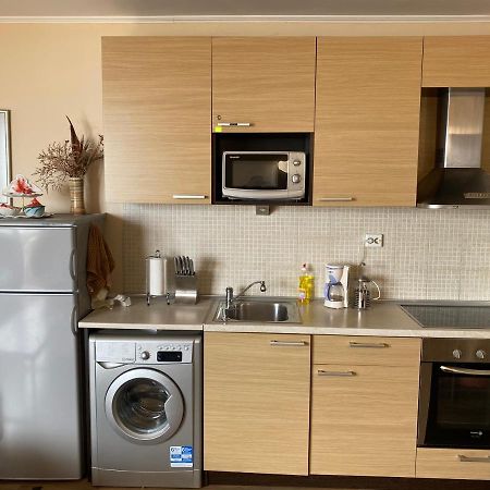 First Line Apartment At Obzor Bagian luar foto