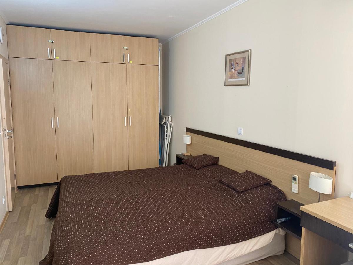 First Line Apartment At Obzor Bagian luar foto
