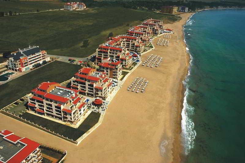 First Line Apartment At Obzor Bagian luar foto