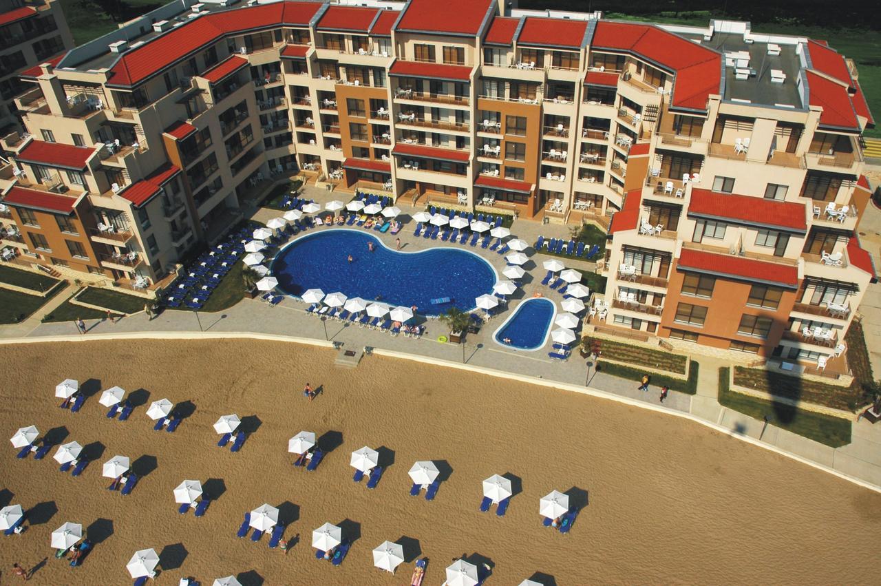 First Line Apartment At Obzor Bagian luar foto